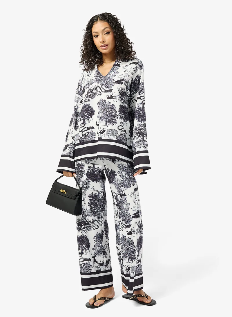 جينجر Monochrome Relaxed Fit Top & Pant Coord Set